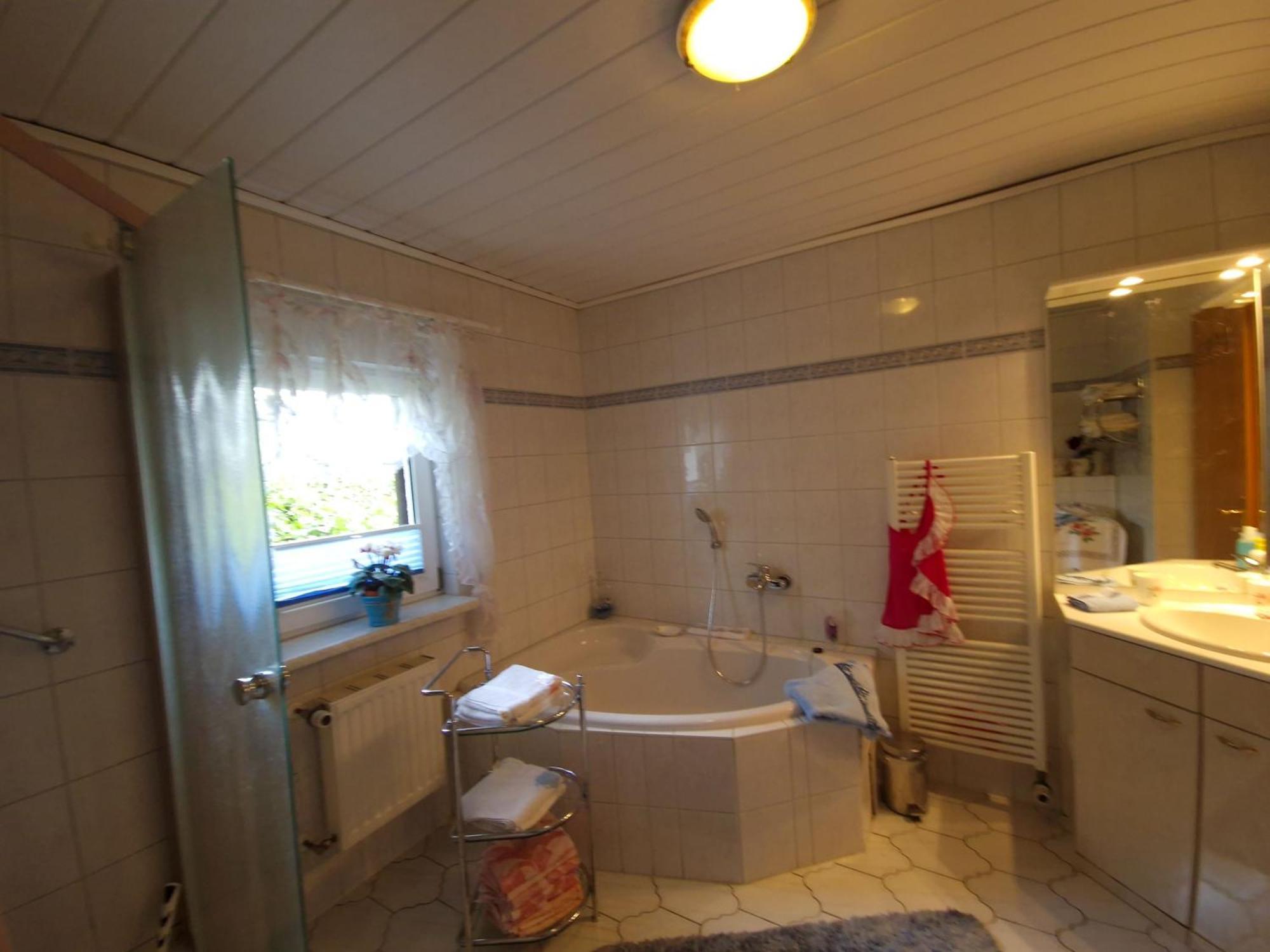 Апартаменты Ahlbeck, Ferienobjekt Apfel-Blume-Veilchen Херингсдорф Номер фото