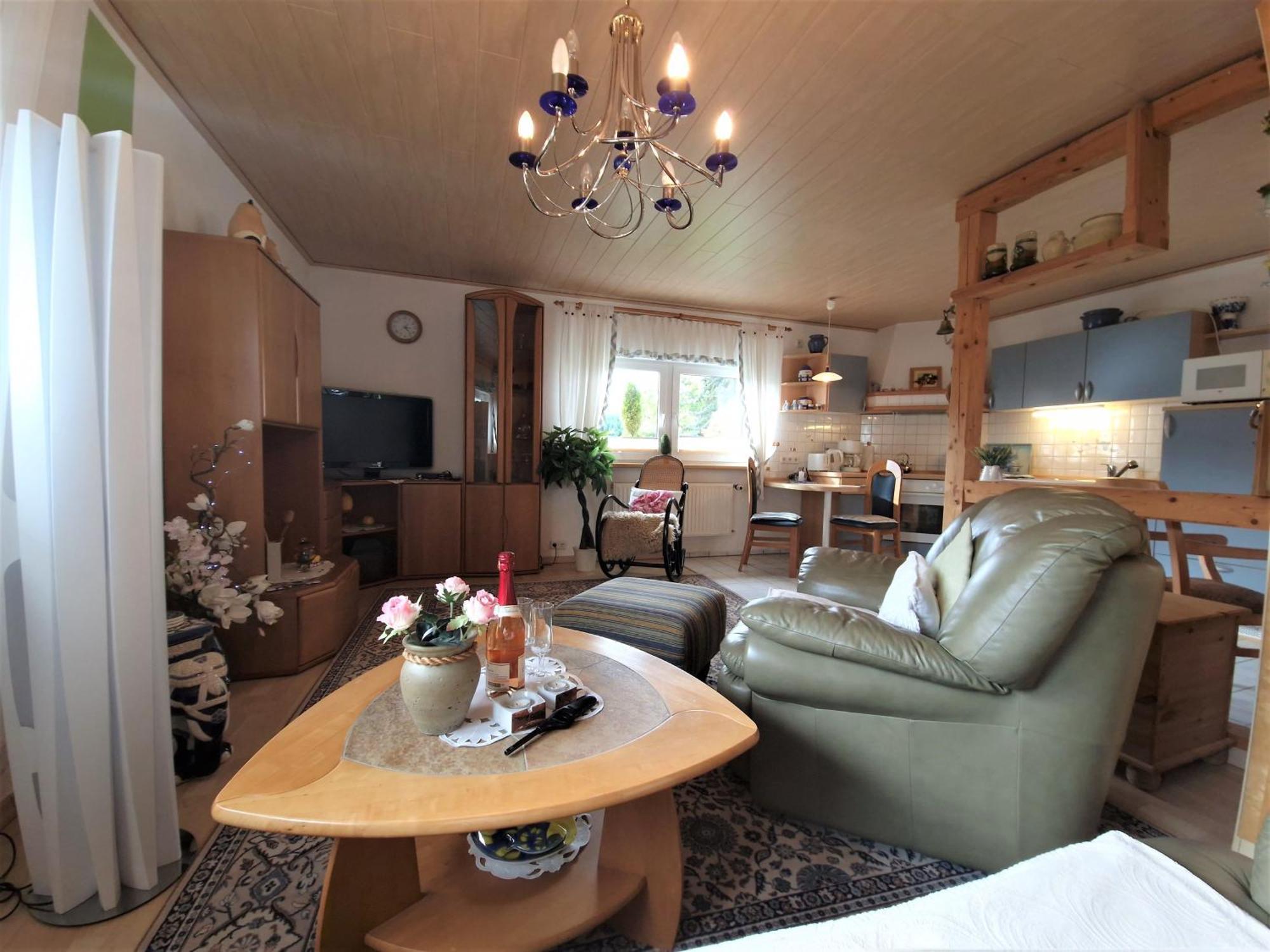 Апартаменты Ahlbeck, Ferienobjekt Apfel-Blume-Veilchen Херингсдорф Номер фото
